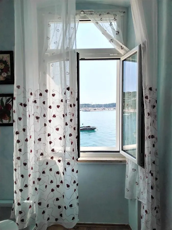Studio Apartments Dalla Nonna Rovinj 0*,