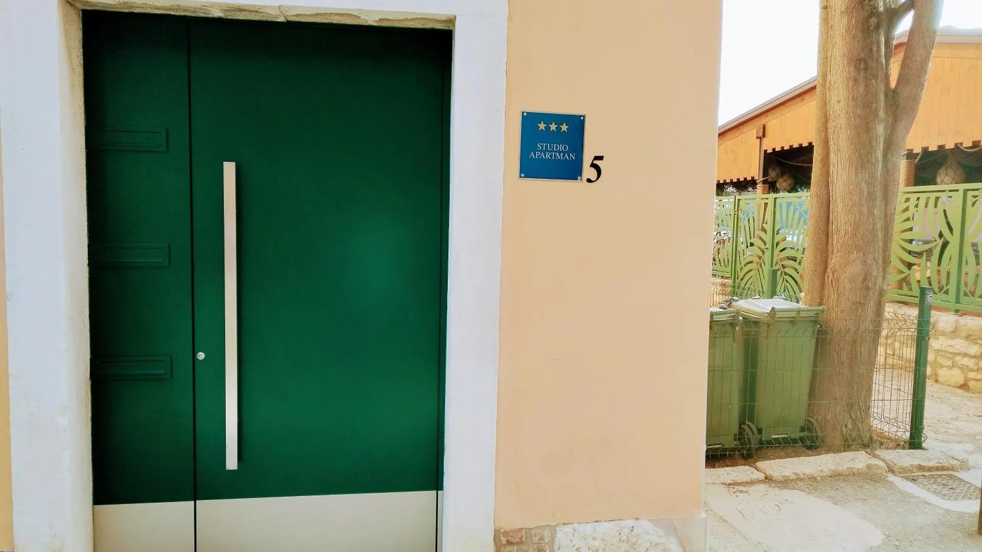 Studio Apartments Dalla Nonna Rovinj 0*,